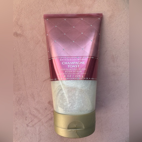 Bath & Body Works Other - NWT Bath and Body Works Exfoliating Glow Body Scrub   - Champagne Toast